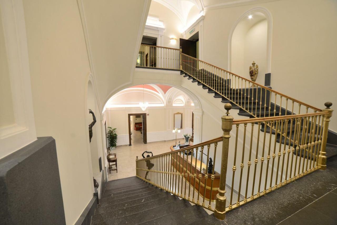 Vittoria 4*